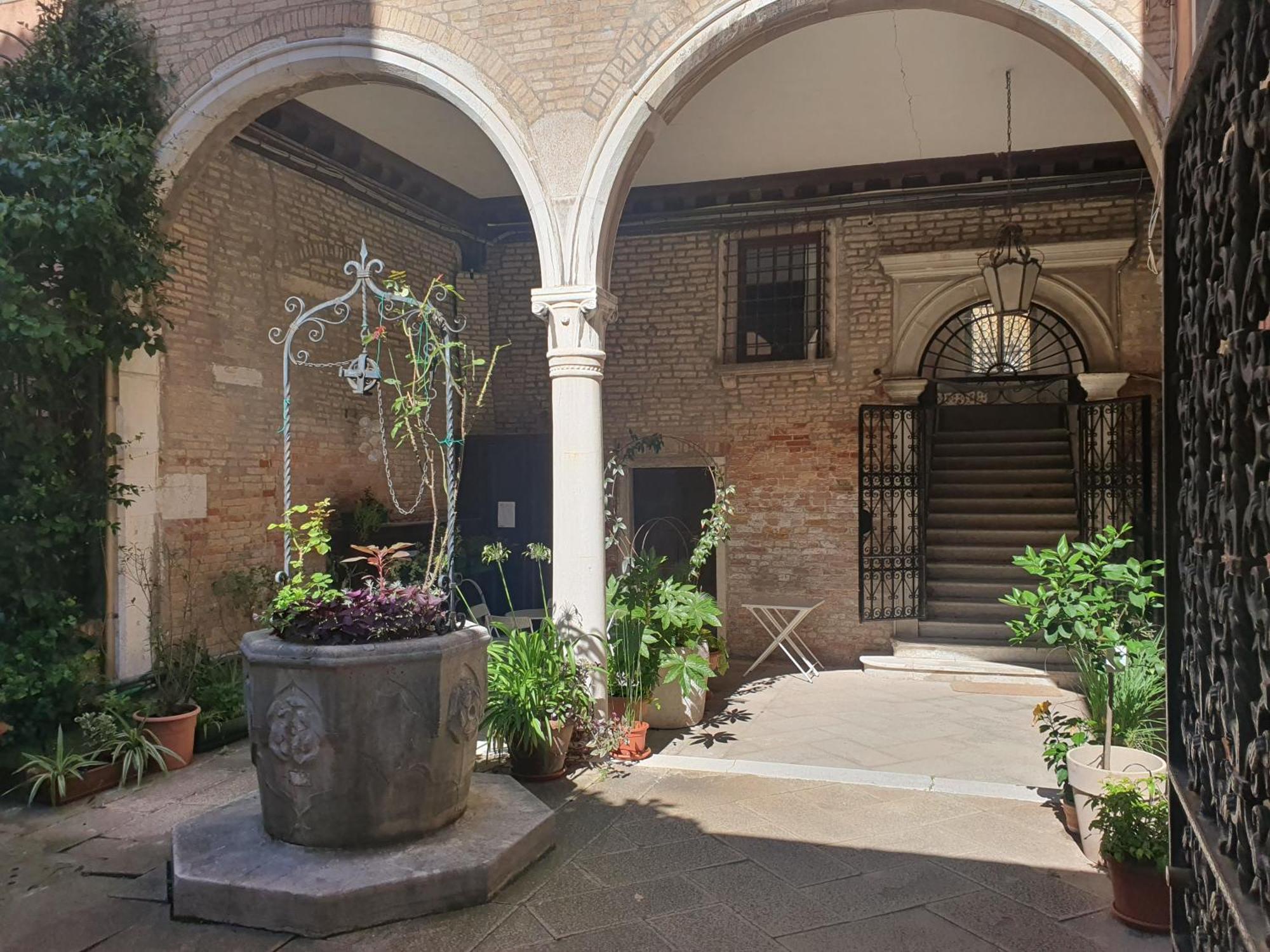 Al Mezzanino, Palazzo Torniello Lägenhet Venedig Exteriör bild